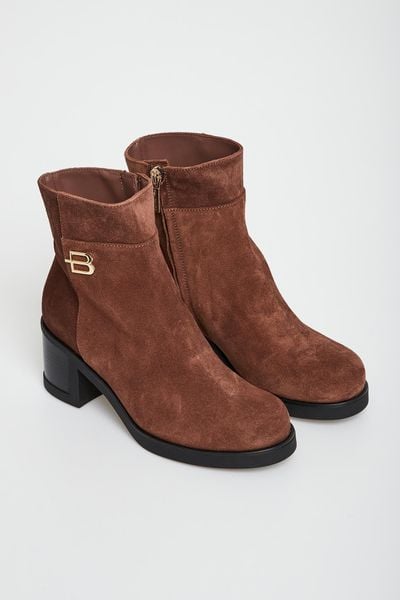 Botki damski zamszowe BALDININI. Botki Baldinini, bez wzorów, z zamszu, bez obcasa, bez zapięcia. Za 2,529.00 zł.