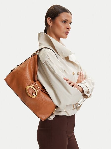 Guess Torebka Camden HWBB93 08180 Brązowy. Brązowe torebki klasyczne Guess, z aplikacjami, ze skóry, bez dodatków. Za 602.99 zł.
