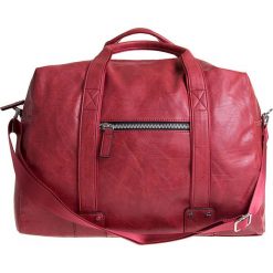 Skórzana torebka w kolorze czerwonym - 46 x 32 x 27 cm. Czerwone torby na ramię Classe Regina, bez wzorów, na ramię, bez dodatków. W wyprzedaży za 175.95 zł.