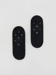 Skarpety z antypoślizgiem 2 pack - czarny. Czarne skarpety Reserved, bez wzorów. Za 59.99 zł.