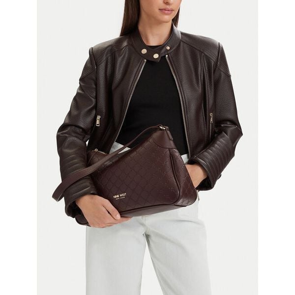 Torebka Nine West. Brązowe torebki klasyczne Nine West, bez wzorów, bez dodatków. Za 249.99 zł.