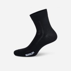 Skarpetki rowerowe B'Twin 500. Czarne skarpety VAN RYSEL, bez wzorów, z dzianiny. Za 24.99 zł.
