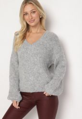 Jasnoszary Sweter z Wełną i Rozszerzanymi Rękawami Sinara. Szare swetry Born2be, bez wzorów, z wełny, bez ramiączek. Za 149.99 zł.