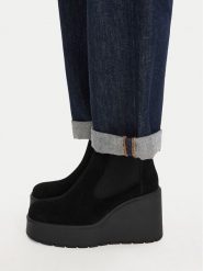 Badura Botki C-JANE-HY60195-7 Czarny. Czarne botki Badura, bez wzorów, ze skóry, bez obcasa, na koturnie, bez zapięcia. Za 279.99 zł.