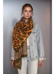 Lucky Bees Szal w kolorze pomarańczowo-brązowym - 180 x 90 cm rozmiar: onesize. Brązowe szaliki Lucky Bees, bez wzorów, z materiału. Za 105.14 zł.