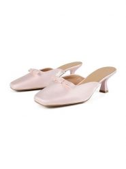 Loft37 Klapki w kolorze jasnoróżowym rozmiar: 38. Różowe klapki loft37, bez wzorów, bez obcasa, na szpilce. Za 347.99 zł.