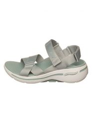 Skechers Sandały "Go Walk" w kolorze szarym rozmiar: 37. Szare sandały Skechers, bez wzorów, z otwartym noskiem, bez obcasa, na koturnie, bez zapięcia. Za 180.49 zł.