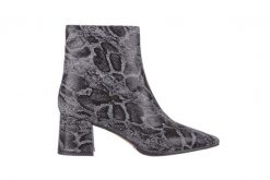 Botki Bayla-188 006 Jaszczurka Szary, Skóra naturalna - 37. Szare botki Bayla, bez wzorów, z materiału, bez obcasa, na obcasie, bez zapięcia. W wyprzedaży za 134.10 zł.