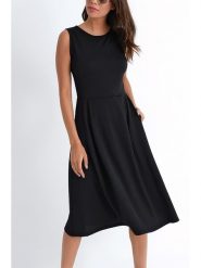 Milan Kiss Sukienka w kolorze czarnym rozmiar: XL. Czarne sukienki Milan Kiss, na co dzień, xl, bez wzorów, bez kołnierzyka, bez ramiączek, midi, proste. Za 146.95 zł.