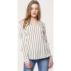 Biała Koszula Clash. Białe koszule Born2be, l, bez wzorów, bez kołnierzyka, bez ramiączek. Za 49.99 zł.