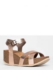 BACKSUN Sandały w kolorze różowozłotym na koturnie rozmiar: 36. Różowe sandały Backsun, bez wzorów, z otwartym noskiem, bez obcasa, na koturnie, bez zapięcia. Za 152.99 zł.