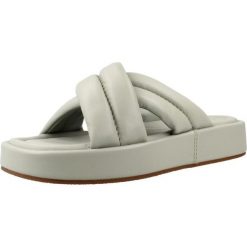 Sandały CLARKS ALDA GLIDE Zielony. Zielone sandały Clarks, bez wzorów, ze skóry, bez obcasa, bez zapięcia. Za 364.99 zł.