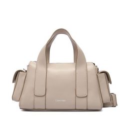 Torebka Calvin Klein. Fioletowe torebki klasyczne Calvin Klein, bez wzorów, bez dodatków. Za 519.99 zł.