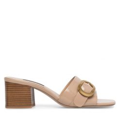 Klapki GINO ROSSI. Brązowe klapki Gino Rossi, bez wzorów, bez obcasa. Za 229.99 zł.