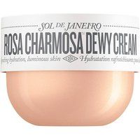 Sol De Janeiro - Rosa Charmosa Dewy Cream - Rozświetlający Krem Do Ciała - Rosa Charmosa Dewy Body Cream 240ml - Dla Kobiet. Balsamy i kremy do ciała SOL DE JANEIRO. Za 199.00 zł.