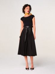 Rodier Top w kolorze czarnym rozmiar: XL. Czarne topy Rodier, xl, bez wzorów, bez kołnierzyka, bez ramiączek. Za 239.99 zł.