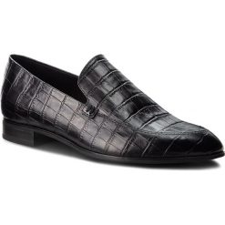 Lordsy VAGABOND - Frances 4606-208-20 Black. Czarne lordsy Vagabond, bez wzorów, ze skóry, bez obcasa, na płaskiej podeszwie, bez zapięcia. W wyprzedaży za 299.00 zł.