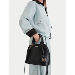 Torebka MEXX. Czarne torebki klasyczne Mexx, bez wzorów, bez dodatków. Za 259.99 zł.