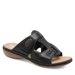Klapki Rieker. Czarne klapki Rieker, bez wzorów, bez obcasa. Za 299.99 zł.