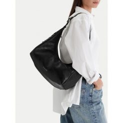 Torebka G-Star Raw. Czarne torebki klasyczne G-Star Raw, bez wzorów, bez dodatków. Za 229.99 zł.