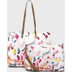 Desigual - Torebka dwustronna. Białe torby na ramię Desigual, bez wzorów, z materiału, casualowe, do ręki, duże, bez dodatków. W wyprzedaży za 269.90 zł.