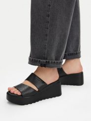 G-Star Raw Klapki CEO-WI16-14944-02 Czarny. Czarne klapki G-Star, bez wzorów, ze skóry, bez obcasa. Za 149.99 zł.