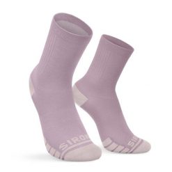 Skarpetki gravel Kolarstwo Siroko GS1 Violet. Fioletowe skarpety SIROKO, bez wzorów, z tkaniny. W wyprzedaży za 61.95 zł.