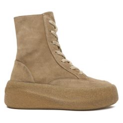 Botki Vic Matié. Brązowe botki Vic Matié, bez wzorów, bez obcasa, na koturnie, bez zapięcia. Za 1,379.00 zł.