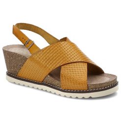 Żółte Sandały Yokono Wygodne Buty Na Koturnie. Żółte sandały Yokono, bez wzorów, ze skóry, boho, bez obcasa, na koturnie, bez zapięcia. Za 249.00 zł.
