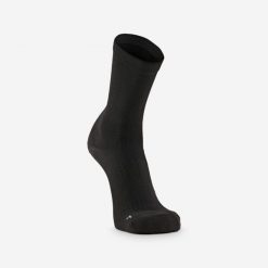 Skarpetki Rowerowe 900. Czarne skarpety VAN RYSEL, bez wzorów, z materiału. Za 39.99 zł.
