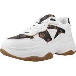 Kapcie GUESS FLPHAP FAL12 Biały. Białe obuwie domowe Guess, z aplikacjami, z syntetyku, bez zapięcia. Za 540.99 zł.