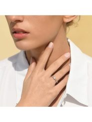 DIAMOND & CO Złoty pierścionek "La Promise" z diamentami rozmiar: 56. Szare pierścionki Diamond & Co, z diamentem, złote. Za 1,165.99 zł.