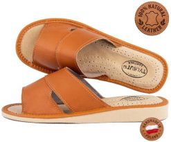Kapcie kempingowe damskie Tylbut TYL0113 ze skóry naturalnej domowe. Brązowe obuwie domowe OEM, bez wzorów, z materiału, bez zapięcia. Za 64.00 zł.