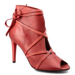 Botki damskie Carinii, eleganckie i na wysokim obcasie, czerwone, B3564_-H55-B98-000-B16. Czerwone botki Carinii, bez wzorów, z nubiku, z otwartym noskiem, bez obcasa, na szpilce, bez zapięcia. Za 252.00 zł.