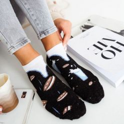 Stopki mleko i ciastka (model 910). Czarne skarpety Milena, bez wzorów, z bawełny. Za 14.90 zł.