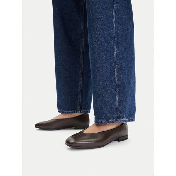 Baleriny Lasocki. Brązowe baleriny Lasocki, bez wzorów, bez obcasa. Za 159.99 zł.