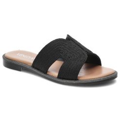 Czarne Klapki Venezia Modne Buty Na Lato. Czarne klapki Venezia, bez wzorów, bez obcasa, na płaskiej podeszwie. Za 189.00 zł.