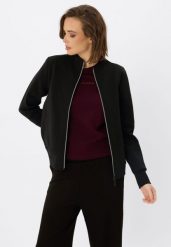 Bluza ze stójką B-YASMIN. Czarne bluzy Volcano, l, bez wzorów, z bawełny, bez kaptura. Za 169.99 zł.