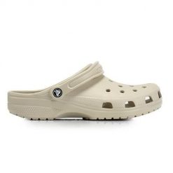 Klapki dla dorosłych Crocs Classic. Brązowe klapki Crocs, bez wzorów, z materiału, bez obcasa. Za 323.00 zł.