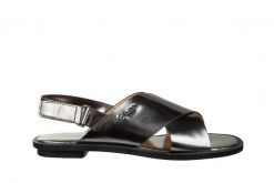 Sandały Calvin Klein Tonya Metallic Box Steel 098072, Srebrny, Skóra naturalna - 37. Szare sandały Calvin Klein, bez wzorów, ze skóry ekologicznej, bez obcasa, na płaskiej podeszwie, bez zapięcia. W wyprzedaży za 179.10 zł.