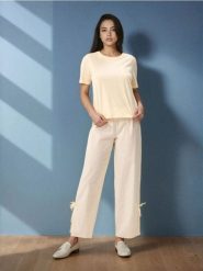 Wiskozowa piżama dwuczęściowa - żółty. Żółte piżamy Sinsay, bez wzorów, z wiskozy, bez ramiączek. Za 59.99 zł.