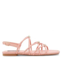Sandały Nine West. Czerwone sandały Nine West, bez wzorów, bez obcasa, na płaskiej podeszwie, bez zapięcia. Za 199.99 zł.
