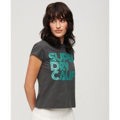 Koszulka z krótkim rękawem z błyszczącym retro logo. Czarne koszulki sportowe Superdry, bez wzorów, bez ramiączek. W wyprzedaży za 118.60 zł.