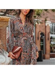 Milan Kiss Sukienka ze wzorem rozmiar: XL. Sukienki Milan Kiss, na co dzień, xl, bez wzorów, bez kołnierzyka, bez ramiączek, maxi, proste. Za 152.99 zł.