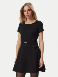 Guess Sukienka koktajlowa W6BK38 K6210 Czarny Regular Fit. Czarne sukienki Guess, na co dzień, xxl, z aplikacjami, z syntetyku, bez kołnierzyka, bez ramiączek, proste. Za 445.99 zł.