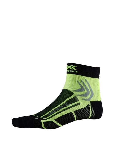 Skarpety rowerowe X-Socks Hero UL 4.0 czarne. Czarne skarpety X Socks, bez wzorów, z materiału. Za 50.00 zł.