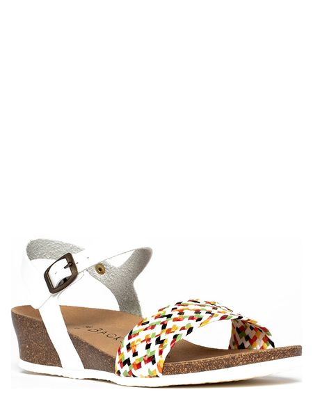 BACKSUN Sandały "Calabria" w kolorze białym na koturnie rozmiar: 39. Białe sandały Backsun, bez wzorów, z materiału, z otwartym noskiem, bez obcasa, na koturnie, bez zapięcia. Za 185.76 zł.