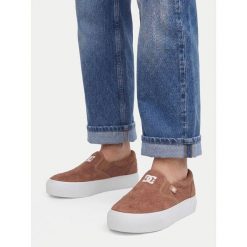 Tenisówki DC Shoes. Brązowe trampki DC Shoes, bez wzorów, bez zapięcia. Za 199.99 zł.