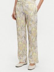 Calvin Klein Spodnie materiałowe K20K208425 Kolorowy Regular Fit. Spodnie materiałowe Calvin Klein, bez wzorów, z materiału. Za 379.99 zł.