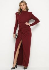 Bordowa Koktajlowa Sukienka o Dopasowanym Kroju z Marszczeniem Besel. Czerwone sukienki Born2be, l, bez wzorów, eleganckie, bez kołnierzyka, bez ramiączek, maxi, dopasowane. Za 129.99 zł.